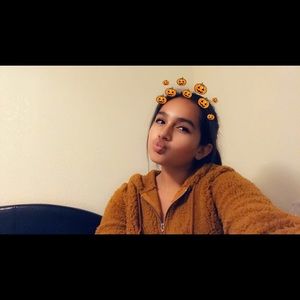 Meet your Posher, Luisa